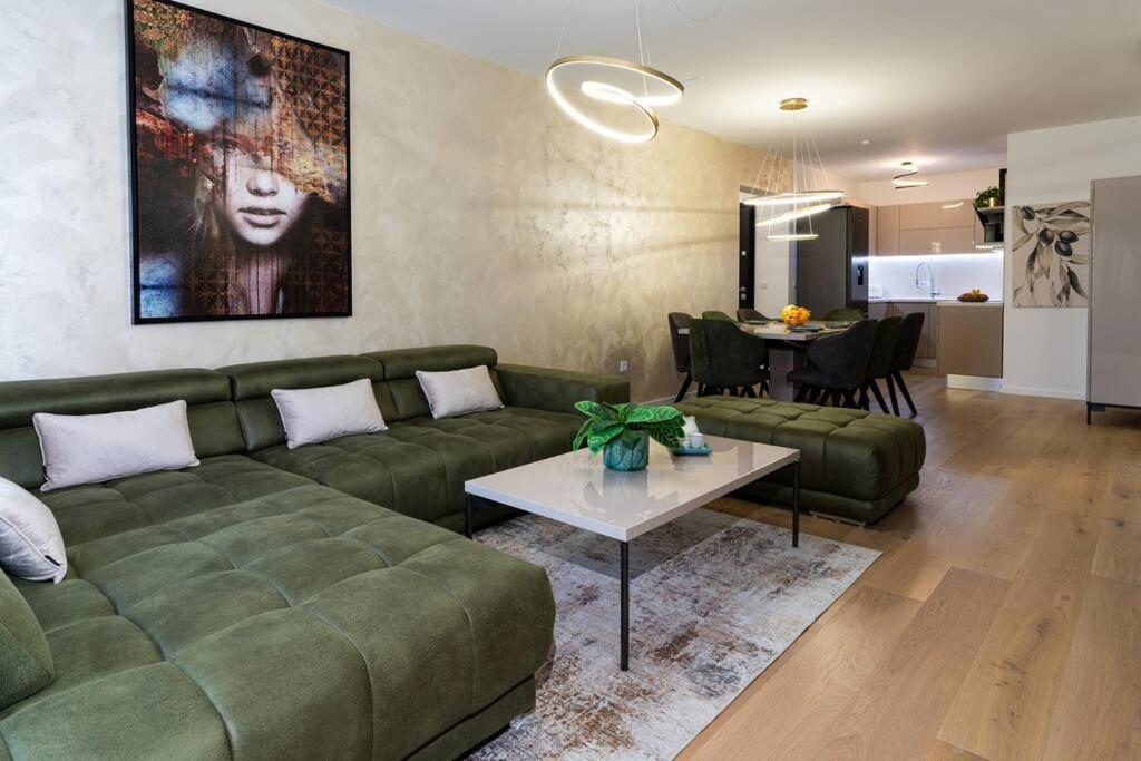 Capsula Luxury Apartment Umag Luaran gambar